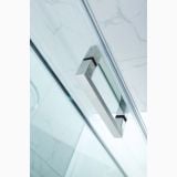 Usa Dus Culisanta Wst 01 Profil Crom Sticla Transparenta 125-145x200 cm – detaliu, maner cromat pe usa de sticla transparenta