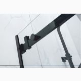 Usa Dus Culisanta Wst 01 Profil Negru Sticla Transparenta 115-120x200 cm – detaliu, detaliu profil negru si mecanism glisant pe sticla