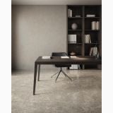 Gresie Piemme Stone Revolution Grey Red 60x120 cm Satin – ambient living, birou modern cu masa lemn si pardoseala gresie gri