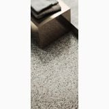 Gresie Piemme Venetian Marble Cloud 60x60 cm Mat – ambient, pardoseala terrazzo cu masuta metalica si pulovere