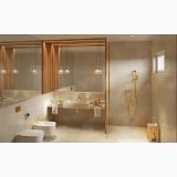 Baterie Stativa Bideu FDesign Flusso Auriu Lucios – ambient baie, baie luxoasa cu marmura bej si accente aurii, pe pardoseala si perete