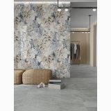 Gresie Decor ABK Sensi Fantasy Tahiti 60x120 cm Lucios 3D – ambient comercial, spatiu retail cu perete floral si pardoseala gri