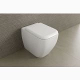Vas WC Metropolitan Cu Capac Soft Close – ambient baie, vas wc alb montat pe pardoseala, perete striat gri