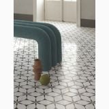 Gresie Decor ABK Sensi Fantasy Flower 60x120 cm Lucios 3D – ambient hol, hol elegant cu pardoseala florala si canapea turcoaz