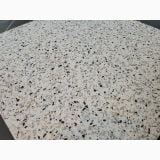 Gresie Palazzo White Mat 60x60 cm – placa terrazzo cu particule colorate pe fundal neutru