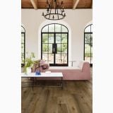 Parchet SPC Kahrs MARRONE CLICK 228x1220x5mm – ambient living, living luminos cu canapea roz si ferestre arcuite, pe pardoseala