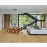 Parchet SPC Kahrs Illusion- Click 6 mm – ambient living, living deschis cu scara metalica si vedere spre gradina, pe pardoseala