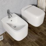 Set Vas WC + Bideu Suspendat Velvet – ambient baie, vas wc suspendat si bideu, parchet lemn, perete gri