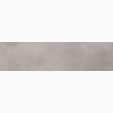 Gresie ABK Interno 9 Silver Lucios 30x120 cm – placa gri cu textura de ciment, fundal neutru