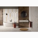 Gresie Abk Crystal Lucios 163,5x323x1,2 cm – ambient baie, baie moderna cu cada freestanding si perete gresie marmorata