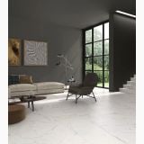 Gresie Abk Statuario White Sable Mat 60x120 cm – ambient living, living modern cu canapea, scara si pardoseala marmorata alba