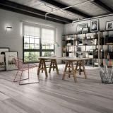 Gresie ABK Soleras Grigio Mat 20x120 cm – ambient living, birou industrial cu pardoseala imitatie lemn gri deschis