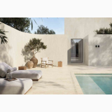 Gresie I Travertini Beige Vein Cut Antislip 60x120x2 cm – ambient terasa, terasa exterioara cu piscina, canapele si pardoseala travertin