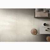 Gresie Exterior Portelanata Concreta Avorio 60X60 cm – ambient living, pardoseala gresie vazuta de sus cu scaune lemn