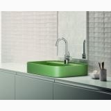 Robinet Lavoar Bucatarie Paffoni Birillo Crom – ambient baie, lavoar verde cu robinet crom si perete faianta alba