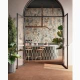 Gresie Deco Studio Botanical 60x120 cm – ambient comercial, cafenea cu arcada, bar in dungi si gresie terracota, pe pardoseala