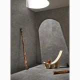 Gresie Stone Edition HSE 5 Breccia Grey 60x120cm – ambient, camera abstracta gri cu lumina arcuita si sculptura, pe pardoseala si perete