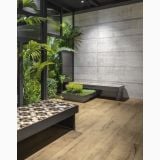 Gresie Form Story Cement 60x120 cm – ambient terasa, spatiu interior cu perete beton, plante si banci