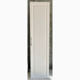 Coloana Mobilier Cloud Alb Mat H162/34x25 cm – ambient baie, coloana alba ingusta pe pardoseala marmorata