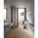 Gresie Portelanata DUO Back Caramel Mat 60x120 cm – ambient baie, baie moderna cu gresie caramel si dus cu perdea, pe pardoseala