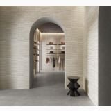 Gresie Terre Cenere 80x80 cm – ambient comercial, spatiu comercial cu arcada, pardoseala gri si perete striat
