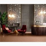 Gresie New Deco Dark Mat 60x60 cm – ambient comercial, receptie eleganta cu fotolii rosii si pereti terrazzo, pe pardoseala
