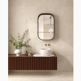 Gresie Portelanata Sensoria HSO 1 Naturale Riflat 60x120 cm – ambient baie, baie moderna cu mobilier lemn si oglinda neagra, pe pardoseala