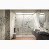 Lastra Gresie Portelanata HPM 10 Paonazzo Lucios 120x278 cm – ambient baie, baie eleganta cu marmura, dus sticla si dulap suspendat negru, pe pardoseala si perete