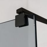 Paravan De Dus Tip Walk-In Fumuriu Finisaj Profil Negru 80x200 cm – detaliu, detaliu profil negru fixare sticla fumurie