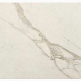 Gresie Portelanata Italgraniti Calacatta Extra Mat 60x120 cm – placa alba cu vene aurii pe fundal neutru