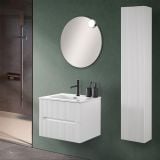 Mobilier Baie Riflat Easy Finisaj Alb Mat L.60 cm – ambient baie, mobilier suspendat alb cu oglinda rotunda si dulap coloana, pe perete