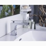 Robinet Lavoar Paffoni Elys Crom – ambient baie, robinet crom pe lavoar alb, oglinda si plante