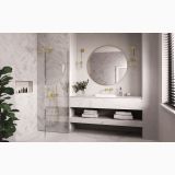 Baterie Incastrata Lavoar FDesign Flusso Auriu Lucios – ambient baie, baie moderna cu oglinda rotunda si detalii aurii, pe perete