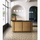 Gresie Intarsi Elite 04 20x20 cm – ambient comercial, receptie eleganta cu gresie decorativa geometrica pe pardoseala