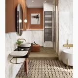 Gresie Intarsi Elite 04 20x20 cm – ambient baie, baie moderna cu cada freestanding si gresie geometrica, pe pardoseala