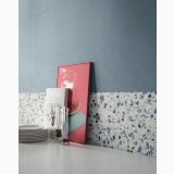 Gresie Iro Navy Mat 60x120 cm – ambient bucatarie, perete bucatarie cu faianta terrazzo albastru sub blat
