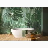 Gresie Imitatie Lemn Antislip Essence Gold Mat 30x120X2cm – ambient baie, baie cu cada freestanding, tapet frunze verzi, pardoseala lemn