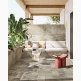 Gresie Lavaredo HLA 3 120x120 cm Mat – ambient terasa, terasa cu canapea alba, plante verzi si perete gresie