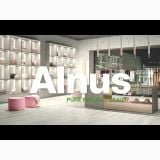 Gresie Alnus Terra Mat 20x120 cm – ambient comercial, showroom modern cu pardoseala gresie si rafturi cu accesorii