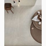 Gresie Nordic Stone Islanda Mat 60x120 cm – ambient living, vedere de sus, scaun lemn si pouf impletit pe gresie, pe pardoseala