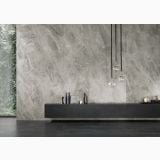 Gresie Orobico Grey Mat 60x60 cm – ambient living, living modern cu perete gresie gri si mobilier negru suspendat