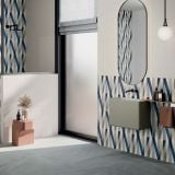 Faianta Decor ABK Layers 60x120 cm – ambient baie, baie moderna cu faianta decor geometric si lavoar suspendat, pe perete
