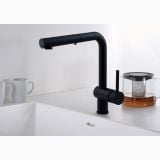 Robinet Lavoar Bucatarie Paffoni Light Finisaj Negru – ambient bucatarie, robinet negru mat montat pe blat alb, ceainic si cesti