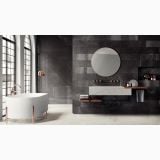 Gresie Pietra Grey Lucios 60x120 cm – ambient baie, baie eleganta cu cada libera si perete gresie negru