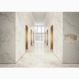 Gresie Calacatta Gold Mat 60x60 cm – ambient hol, hol elegant cu marmura alba si accente aurii, pe pardoseala si perete