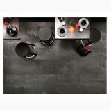 Gresie Metaline Iron Mat 30x60 cm – ambient living, vedere de sus cu scaune negre pe pardoseala gri