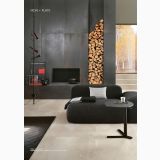 Gresie Metaline Iron mat 80x80 cm – ambient living, living modern cu canapea gri, semineu si lemne de foc, pe pardoseala si perete