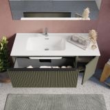 Set Mobilier Baie Riflat Suspendat L.120 cm – ambient baie, mobilier verde riflat suspendat cu sertar deschis si oglinda