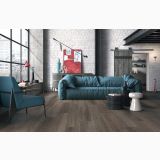 Gresie Imitatie Lemn Poetry Wood Mud 20x120 cm – ambient living, living industrial cu canapea turcoaz si pardoseala imitatie lemn