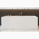 Cada Freestanding Rectangulara Nirvana 170x80 cm – ambient baie, cada dreptunghiulara alba cu baterie cupru si perete lamelar, pe pardoseala